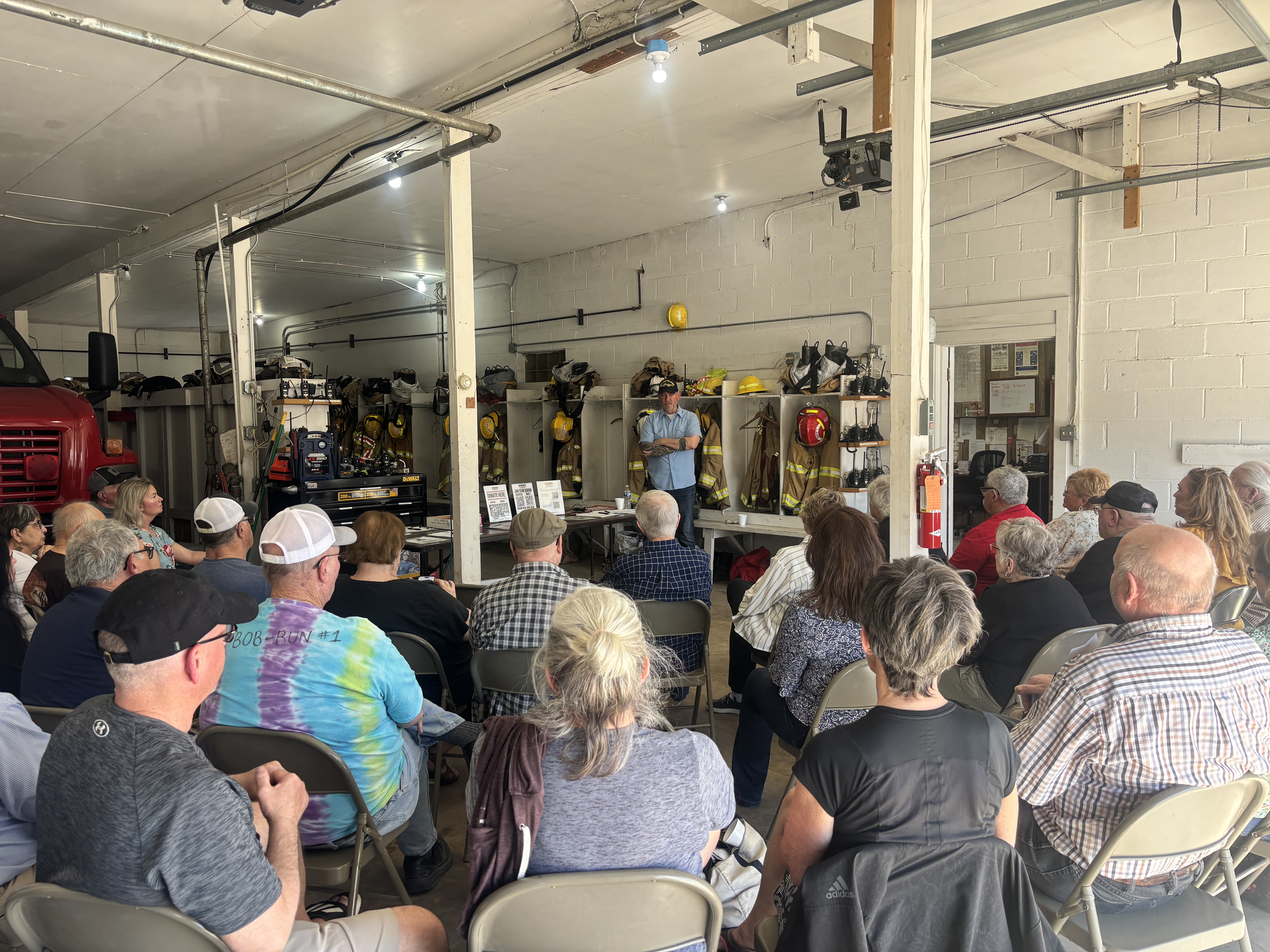 Osborn speaks on national issues in Nebraska village