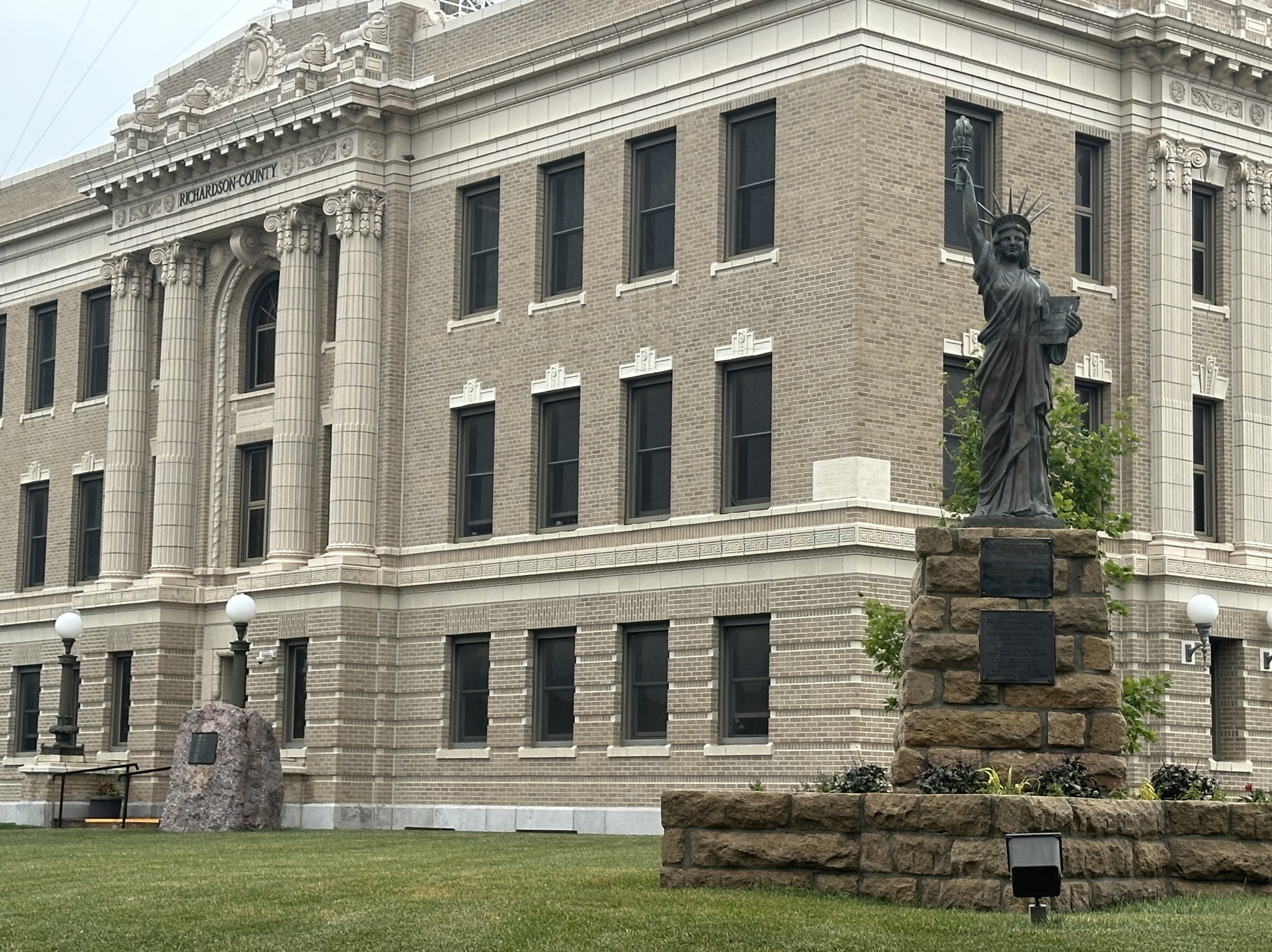 Planning commission meets at learning center