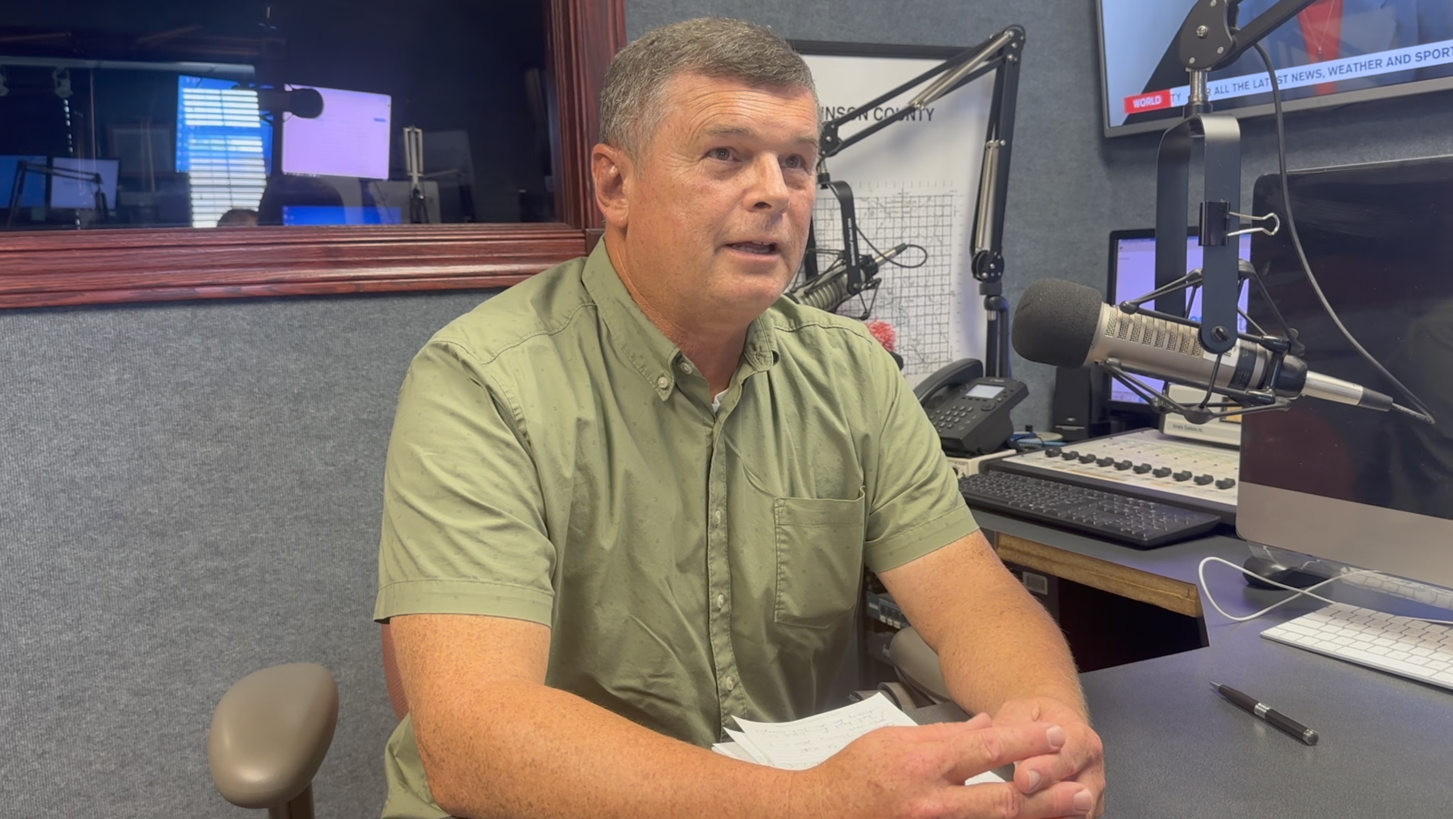 Lyon offers 40 years experience to guide sheriff's office for the next generation