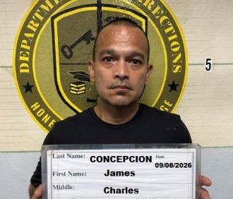 Hotel employee faces felony for allegedly stealing bag from car