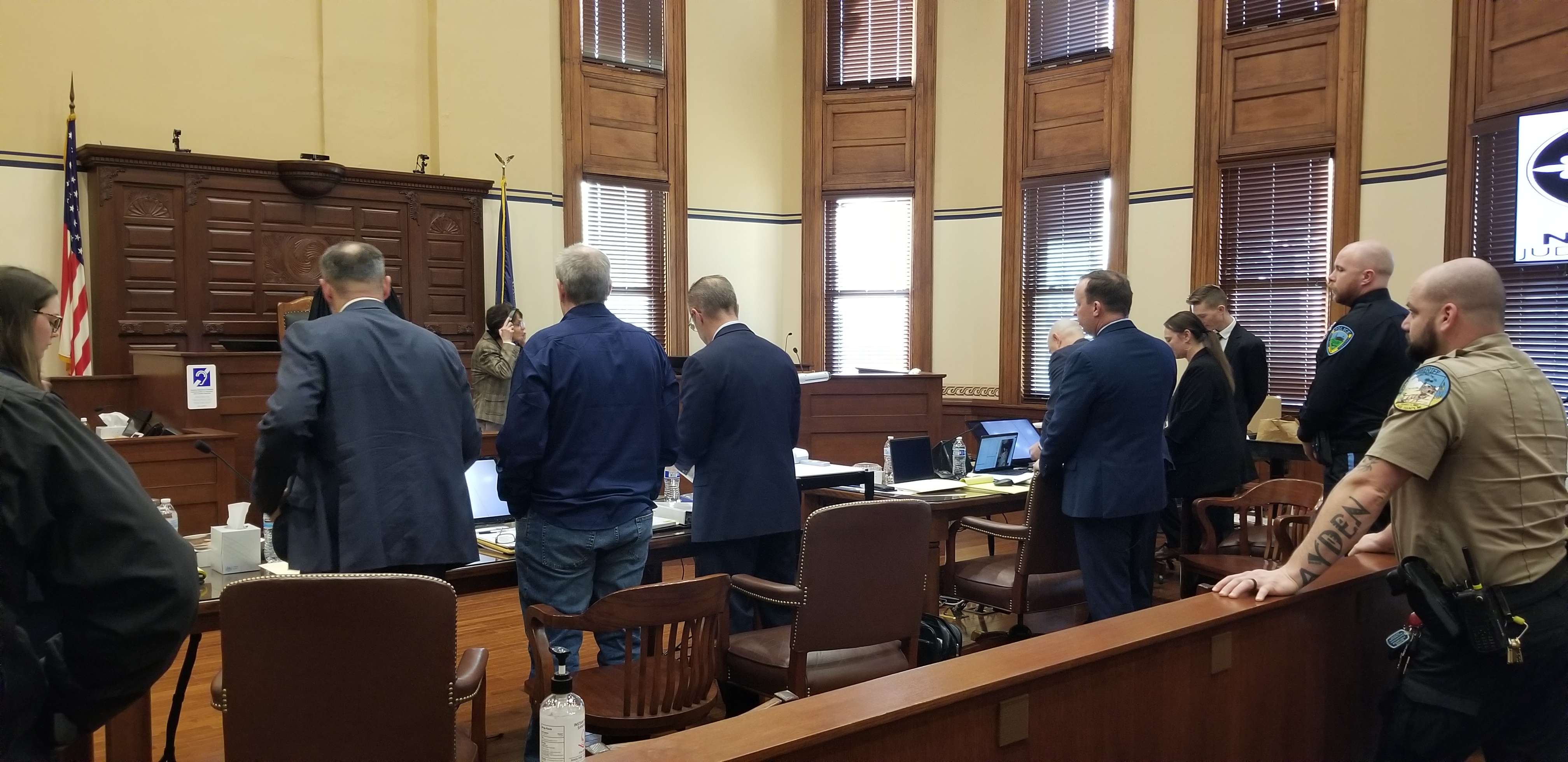 Children of shooting victim testify