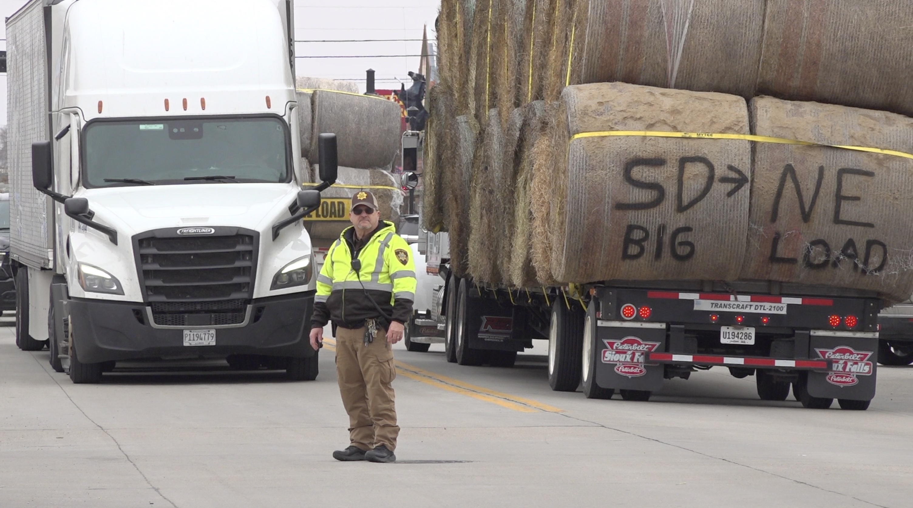 Donated hay heads from South Dakota to Nebraska fire victims