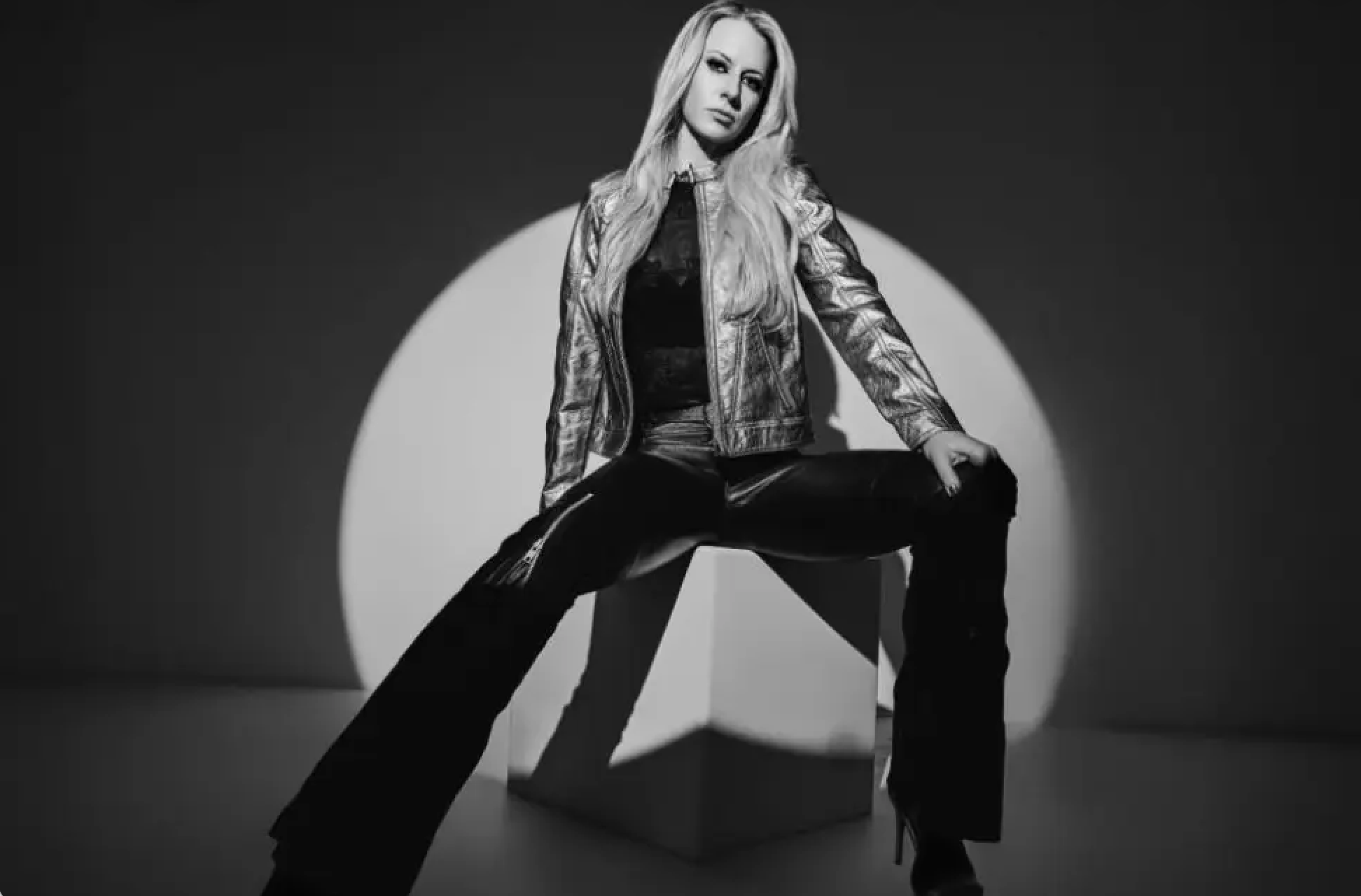 Downtown Sounds artist Kimberly Meyer releases Dirt Road Detour EP