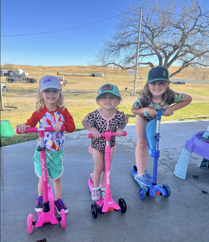Sandhills rural school wins Stretch Across Nebraska