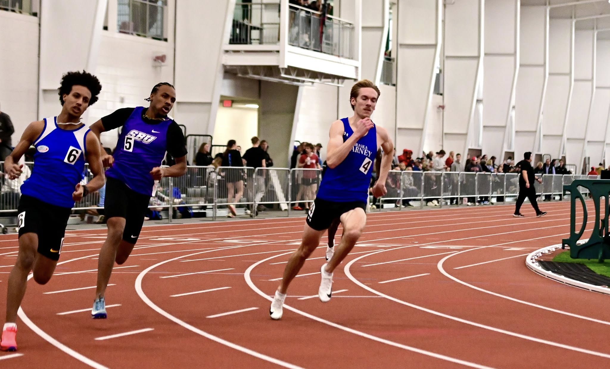 Deer breaks own school record at Bearcat Classic; Tanquary wins 600-yard dash