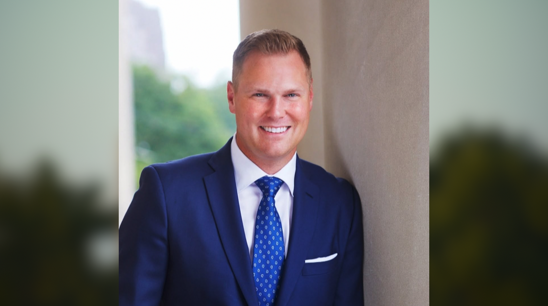 Brett Lindstrom files signatures for Nebraska governor's race