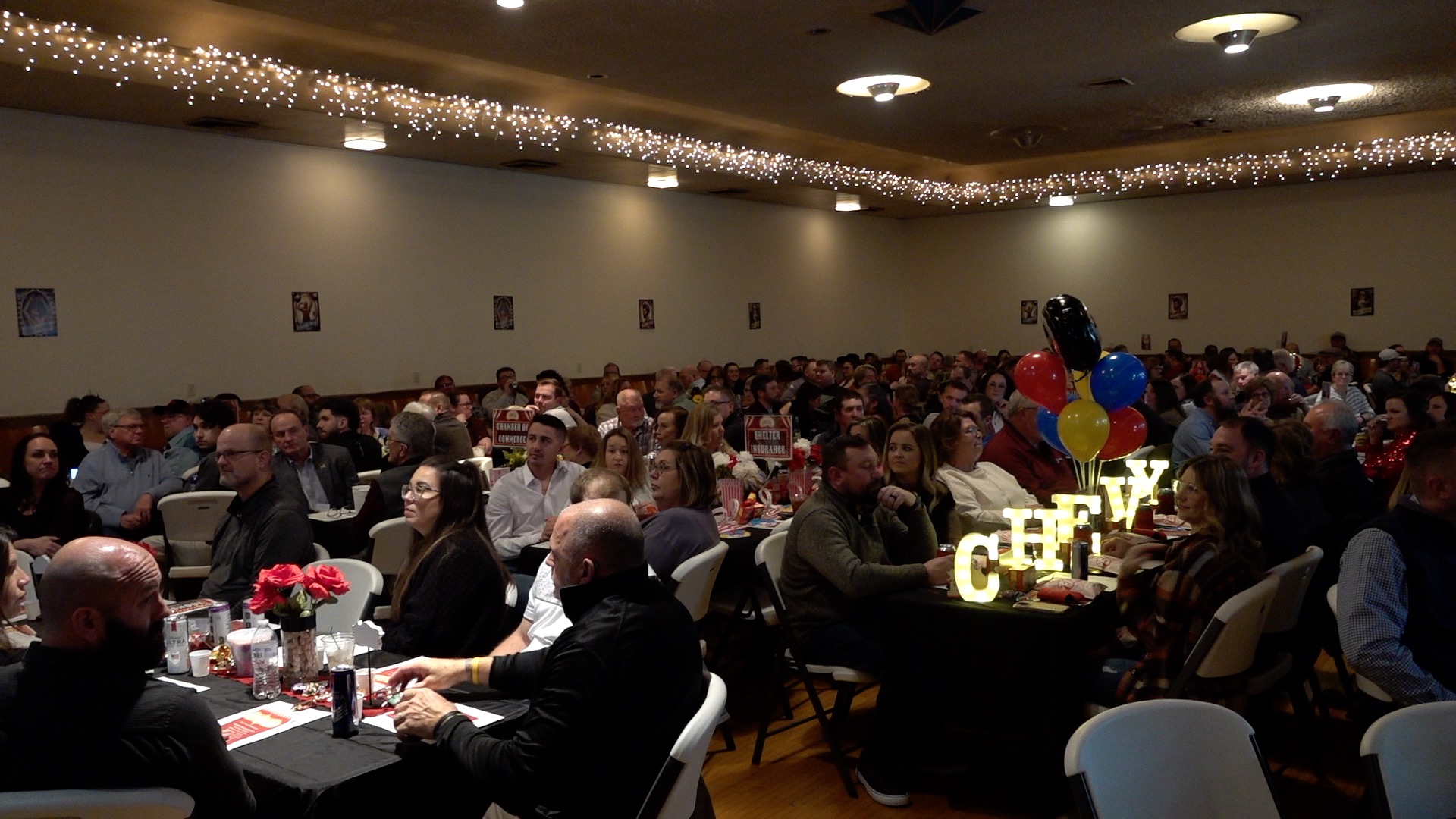 Fairbury commemorates excellence in local enterprise at circus-themed chamber of commerce banquet